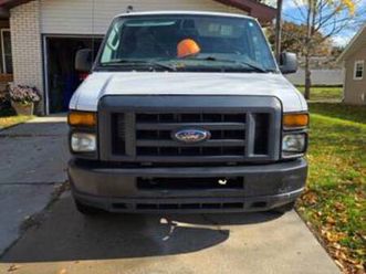used ford 2013 e250 cargo van - 3d extended. $5400 or bo
