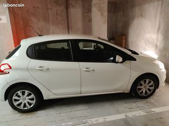 peugeot 208 société 1.5 bluehdi 100cv