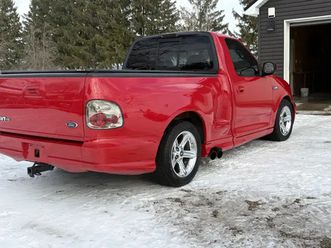 2004 ford svt lightning