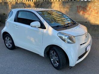 toyota iq in splendide condizioni
