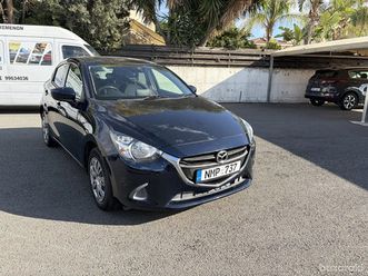 mazda demio 1,3l 2015