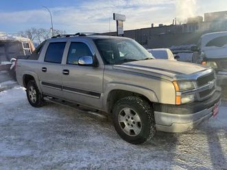 4x4 ~ 2005 chevy avalanche ~ safetied