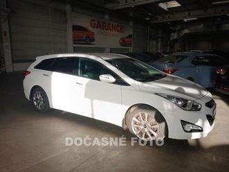 hyundai i40 1.7crdi, čr kombi - kombi nafta