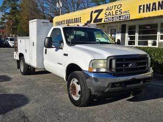 2004 ford f550 super duty regular cab & chassis - financing available!