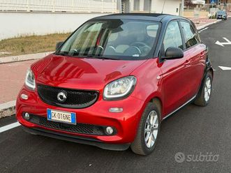 smart forfour automatica ,90 cv , tettino apribile
