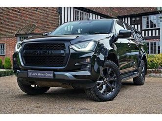 2023 isuzu d-max 1.9td v-cross steel edition auto