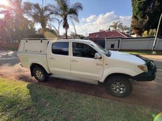 3.0d-4d double cab 4x4 raider