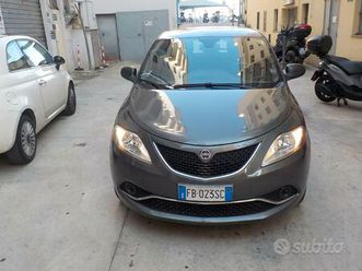 lancia ypsilon 1.2 bz 69cv neopatentati