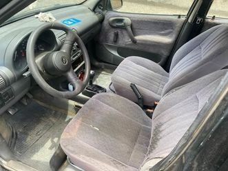 sedan gl 1.6 mpfi 4p