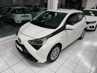 toyota aygo connect 1.0 vvt-i 72cv 5 porte x-coo