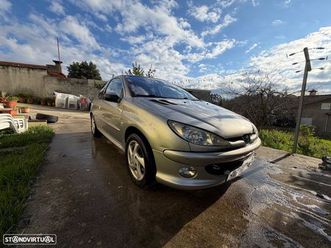 PEUGEOT 206 peugeot-206-1-6-hdi-xs