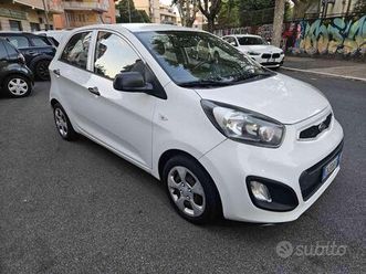 kia picanto 1.0 12v 5 porte easy