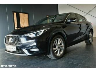 infiniti q30 1.6t dct premium tech