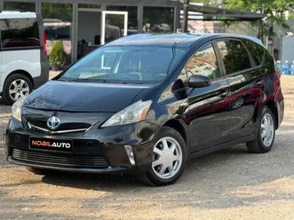 toyota prius an. 2011