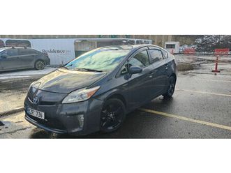 toyota prius an. 2012