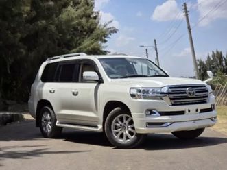 toyota landcruiser - 2020