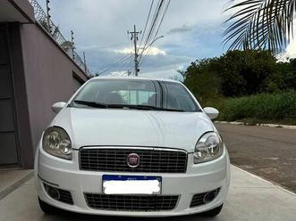 fiat linea essence 1.8 flex 16v 4p 2013