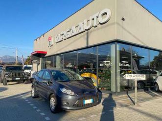 fiesta 5p 1.2 16v + c/esp 82cv e5