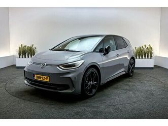 volkswagen id.3 pro limited edition 204pk 59 kwh | matrix led koplampen, adaptive cruise control, park assist |