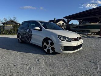 volkswagen golf 2.0 tsi gti avt. 155 210