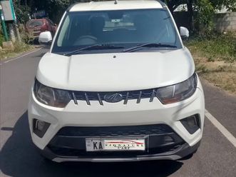 MAHINDRA KUV KUV100