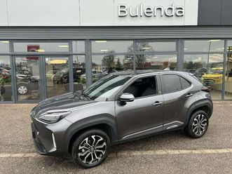 cross hybrid 1.5vvt-i fwd team deutschland