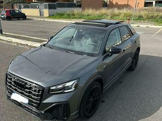 audi q2 s line identity black