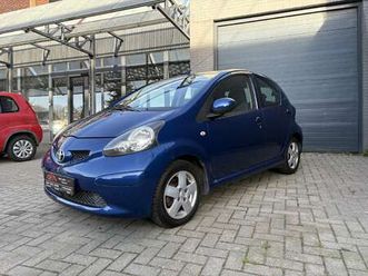 aygo 1.0i // garantie 12 mois