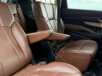 luxury אוט׳ 2.4 (260 כ״ס)