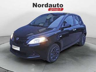 ypsilon 1.0 firefly 5 porte s&s hybrid silver