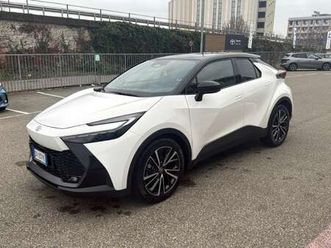 c-hr 1.8 hybrid e-cvt lounge