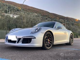 porsche 911 gts (991)