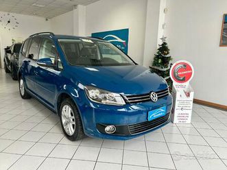 VOLKSWAGEN TOURAN vw-touran-1-4-metano-2012