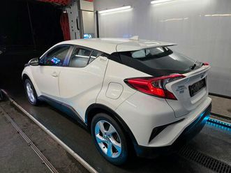 toyota c-hr / automat / allrad 4x4