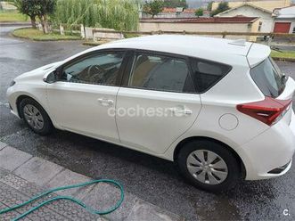toyota auris 1.4 90d active
