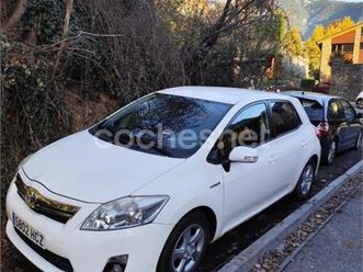 toyota auris 1.8 hibrido active