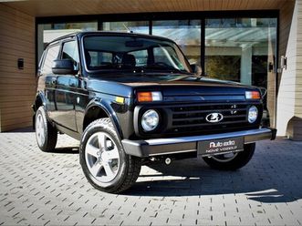 lada niva 4x4 legend klíma