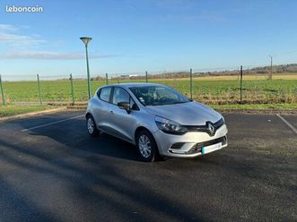 clio lv / essence / faible kilométrage / ct ok / rien à prévoir / garantie
