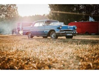 1957 pontiac chieftain v8 – exklusive chevy bel-air-alternative