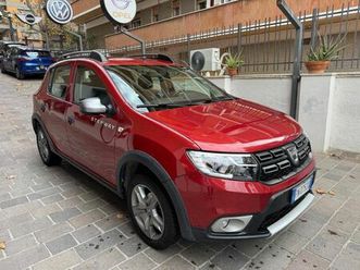 dacia sandero 0.9 tce 12v turbogpl 90cv laureate