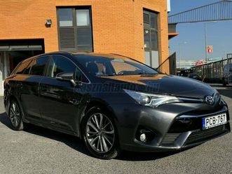 toyota avensis touring sports 1.8 active trend