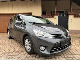toyota verso 1.6 d-4d executive skyview