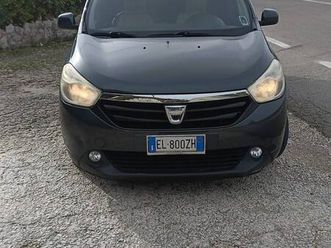 lodgy 1.5 dci 8v 110cv 7 posti lauréate