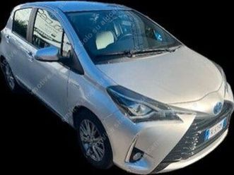 toyota yaris 1.5 hybrid 5 porte active 2017