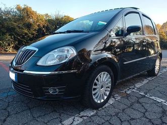 lancia-musa-1-6mjt-euro5-platinopelle-tettoapribile