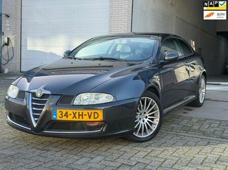 alfa romeo gt - 2.0 jts imola/ 3drs/ nap/ 1jaar apk/ airco/ navi/ stoelverwarming/ zeer nette auto