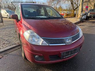 nissan tiida acenta