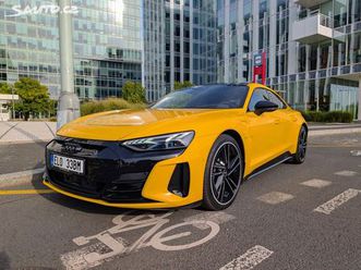 audi e-tron exclusive yellow carbon/alc/bo