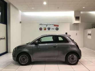 500e berlina 42 kwh icon