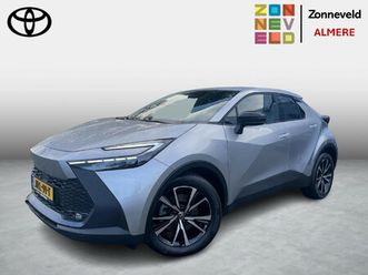 toyota c-hr 2.0 plug-in hybrid 220 first edition